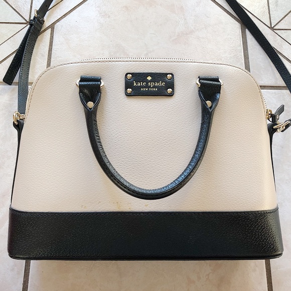 kate spade Handbags - Kate Spade Crossbody Bag